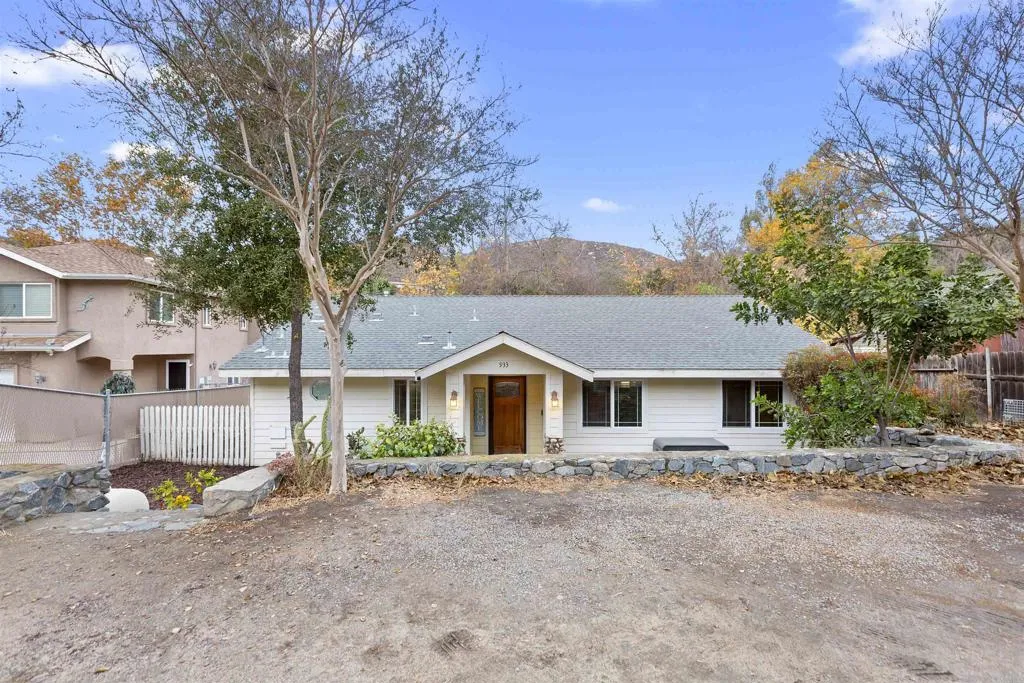 https://cdn.realtyfeed.com/cdn/127/306722890/d87dfc0a83dd9214f4e9c902c4ed10a8.webp