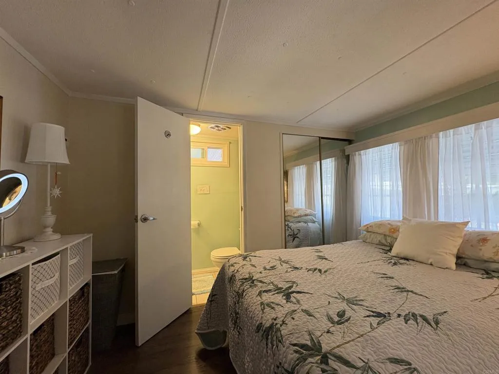 https://cdn.realtyfeed.com/cdn/127/306722915/047fa42bc9e611227b9615f1f234487b.webp