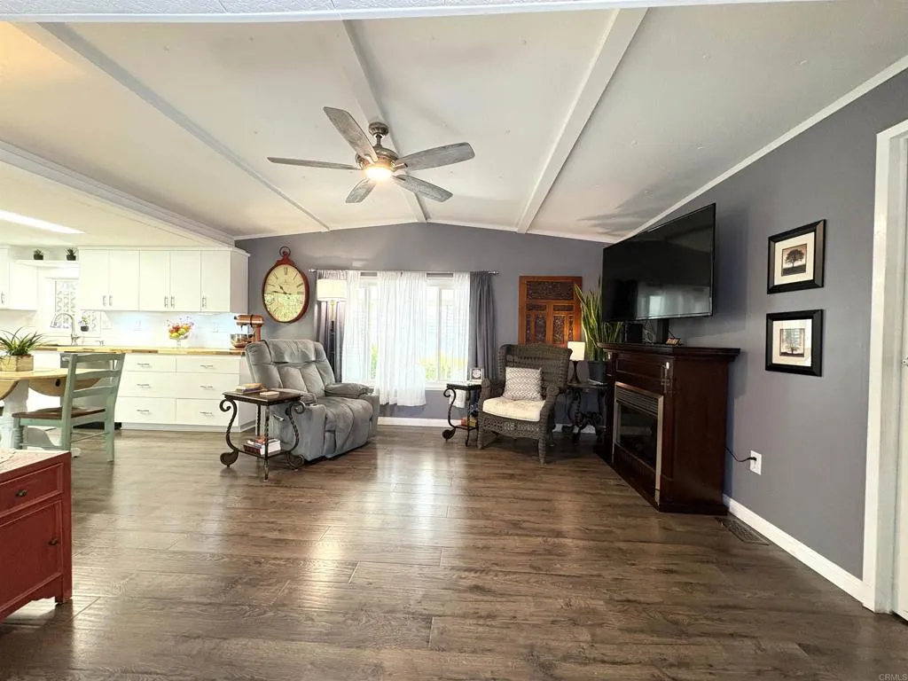 https://cdn.realtyfeed.com/cdn/127/306722915/101519c6a38eedca7b92cf228c4c87e0.webp