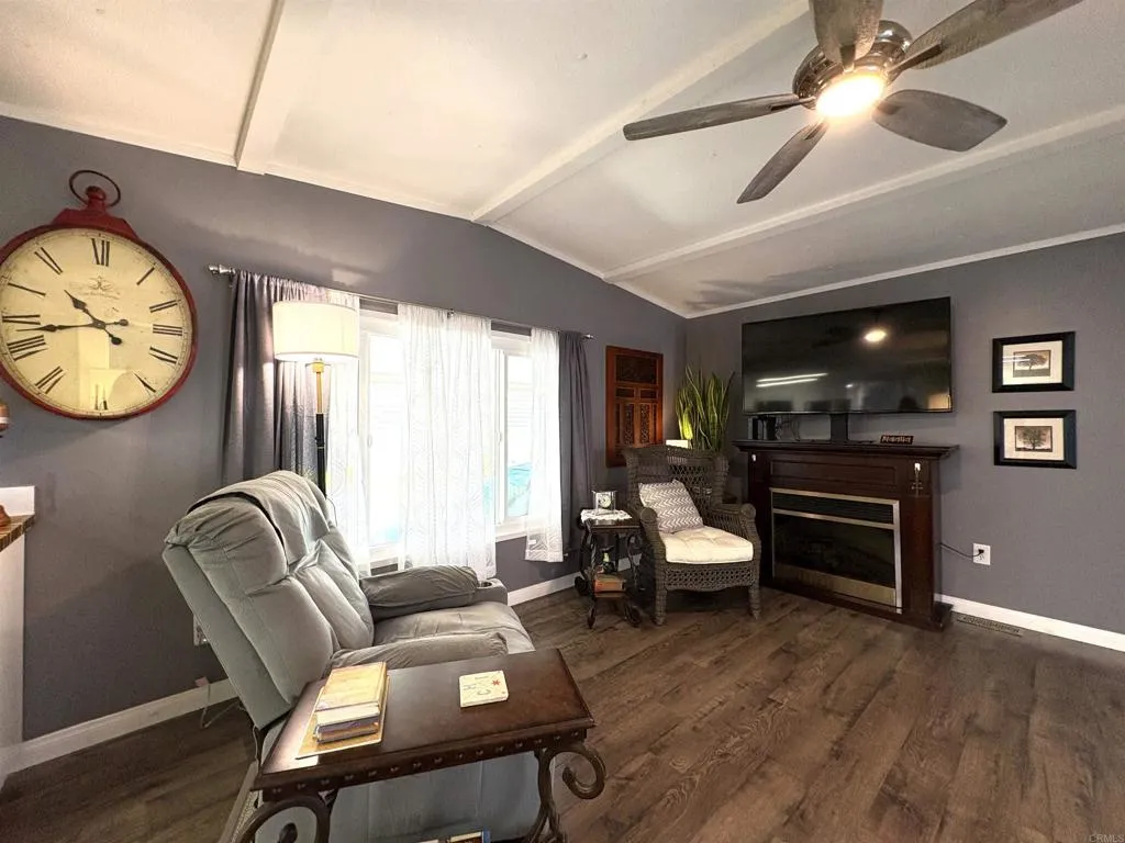 https://cdn.realtyfeed.com/cdn/127/306722915/3a95824482c5b318f12c318a2bf7beab.webp
