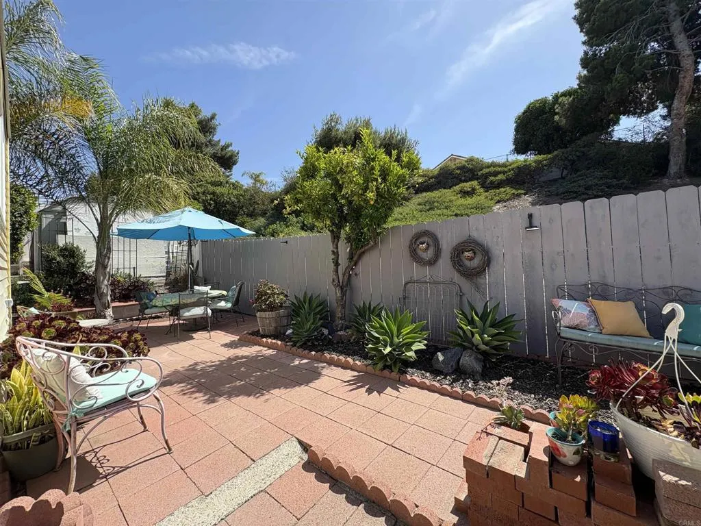 https://cdn.realtyfeed.com/cdn/127/306722915/8aa914e0bf00245caeefea02a4c15f56.webp