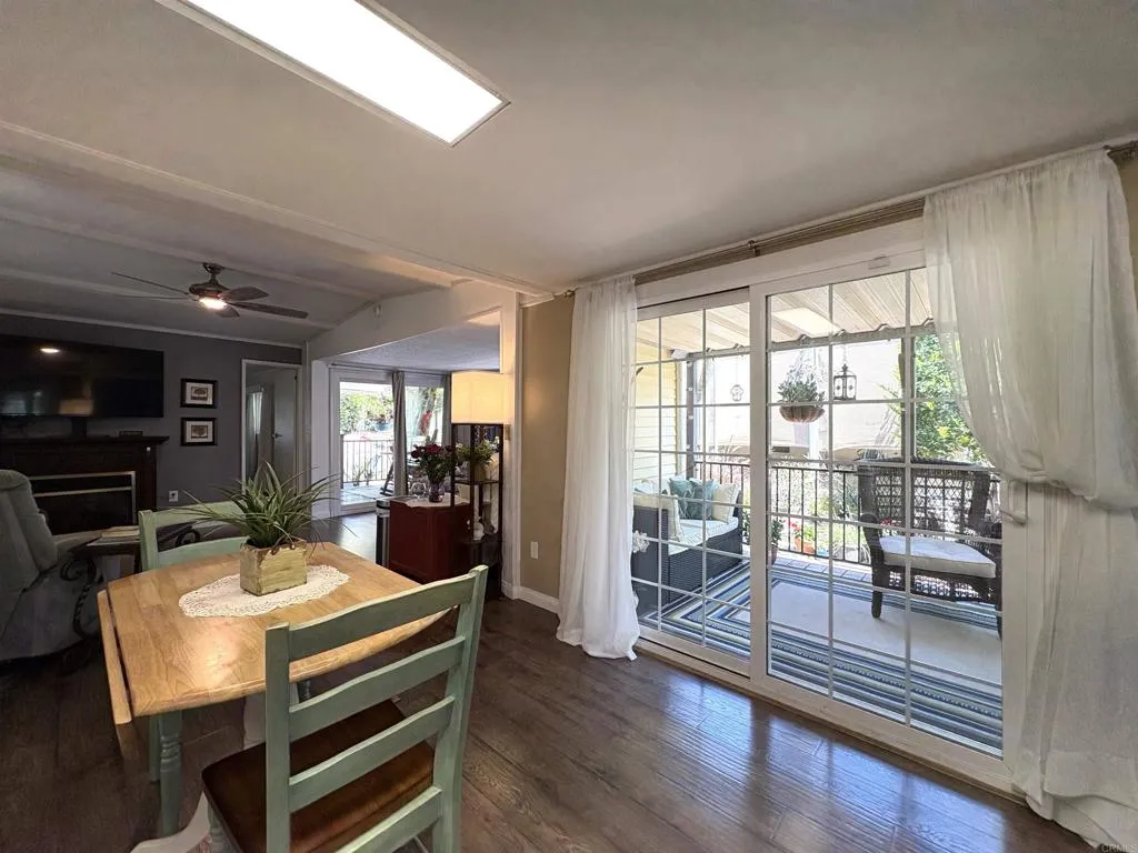 https://cdn.realtyfeed.com/cdn/127/306722915/af966a1cf04d67cc4202e5d394116ac6.webp