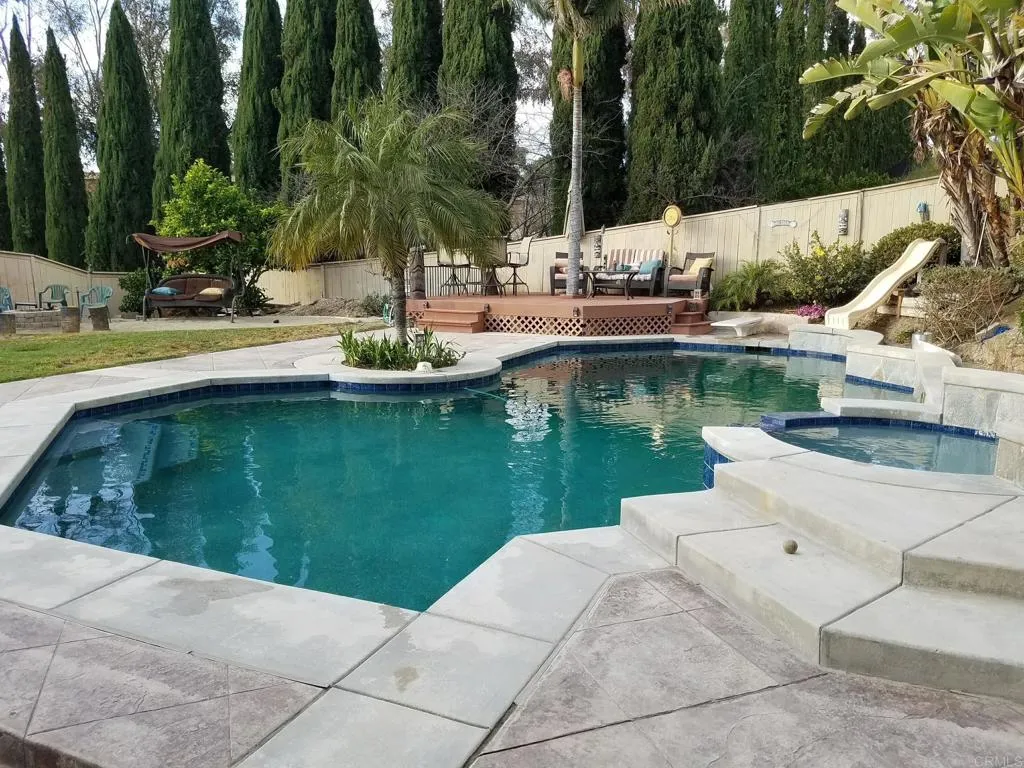 https://cdn.realtyfeed.com/cdn/127/306722917/1d1341621c4e27f4749bb7fc7dabbdd0.webp