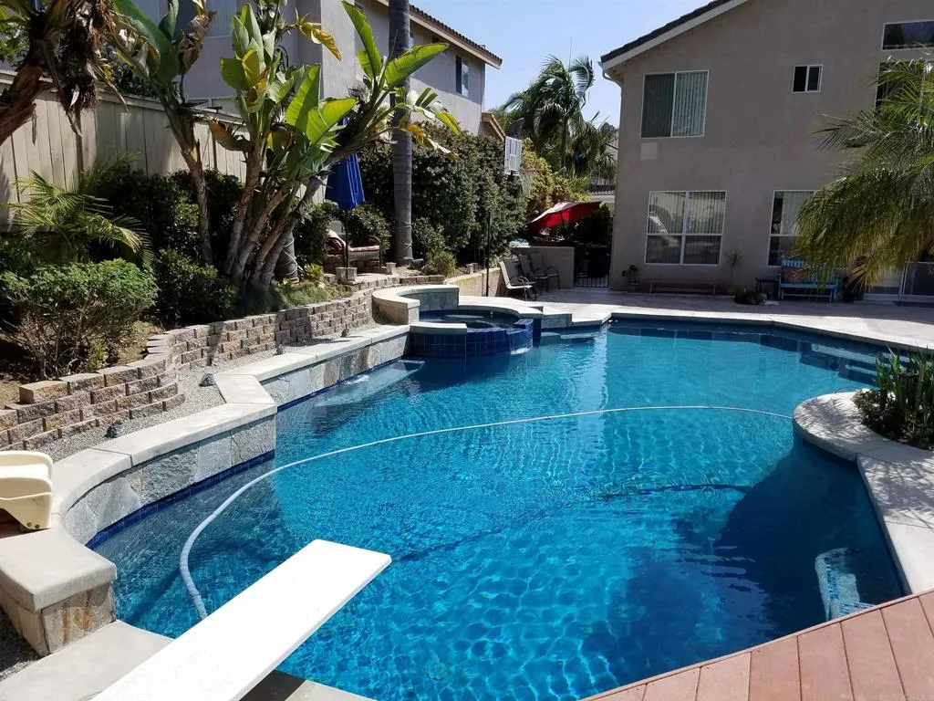 https://cdn.realtyfeed.com/cdn/127/306722917/7e39824758df9131baa3c4f15d566591.webp