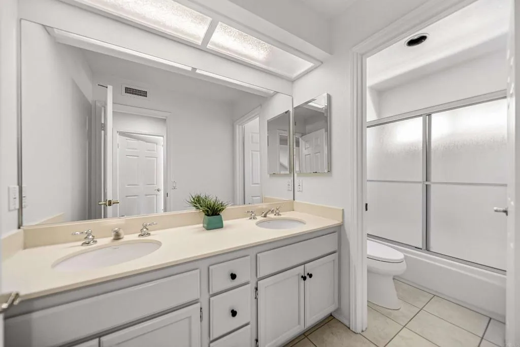https://cdn.realtyfeed.com/cdn/127/306722918/76fbc2c99f663926b6c2e12c39596ba0.webp