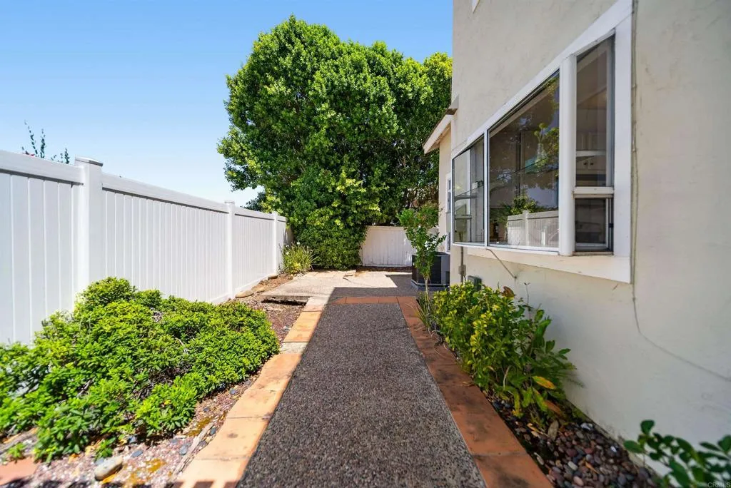 https://cdn.realtyfeed.com/cdn/127/306722918/7c4b05c2e57786f0dac73eac260c1428.webp