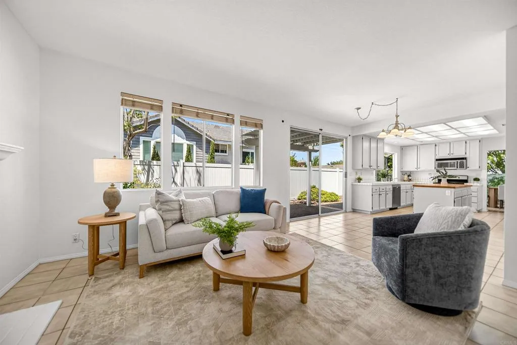 https://cdn.realtyfeed.com/cdn/127/306722918/887eedae7e9704d559cad4546001e154.webp