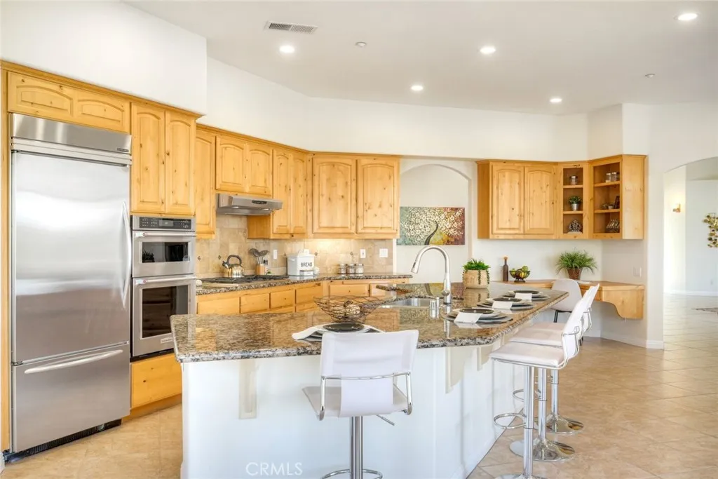 https://cdn.realtyfeed.com/cdn/127/306722946/0d6ad396e12fc4c3476933f55c2918d6.webp