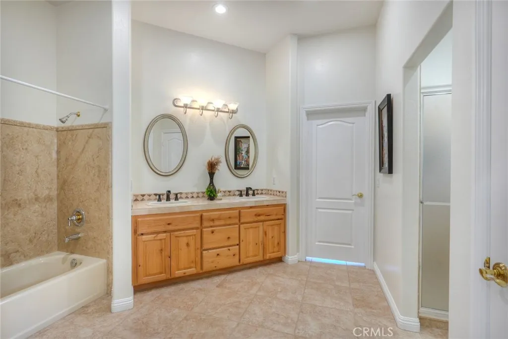 https://cdn.realtyfeed.com/cdn/127/306722946/0e03894c4796871dcb89873cba5375e1.webp