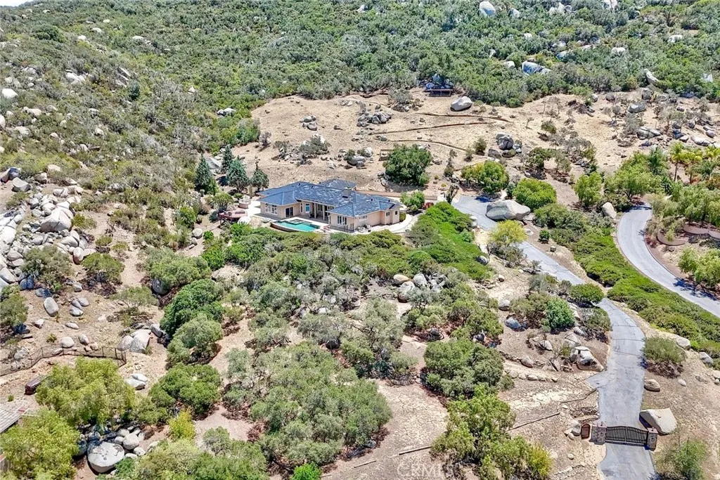 https://cdn.realtyfeed.com/cdn/127/306722946/253665d74f8371c72776c355efb3fb3f.webp