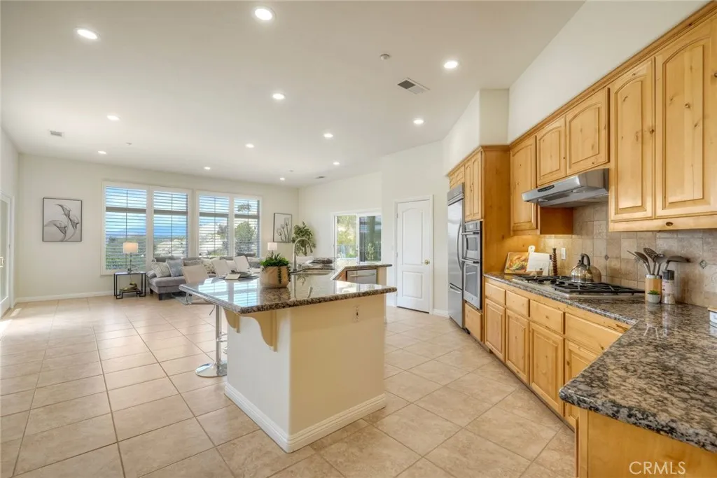 https://cdn.realtyfeed.com/cdn/127/306722946/32cc70f21ecf5e1ae6f9b8a75baf2e52.webp