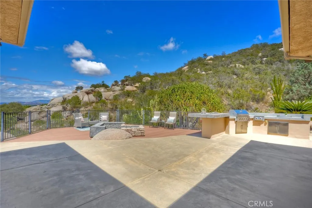 https://cdn.realtyfeed.com/cdn/127/306722946/6024135f70e89487f9f7b5561ba461df.webp