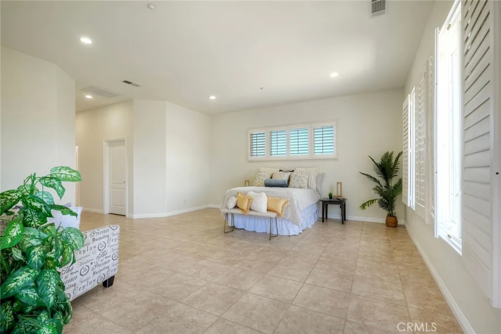 https://cdn.realtyfeed.com/cdn/127/306722946/95d058b73b576578082f6fff5b9feacb.webp
