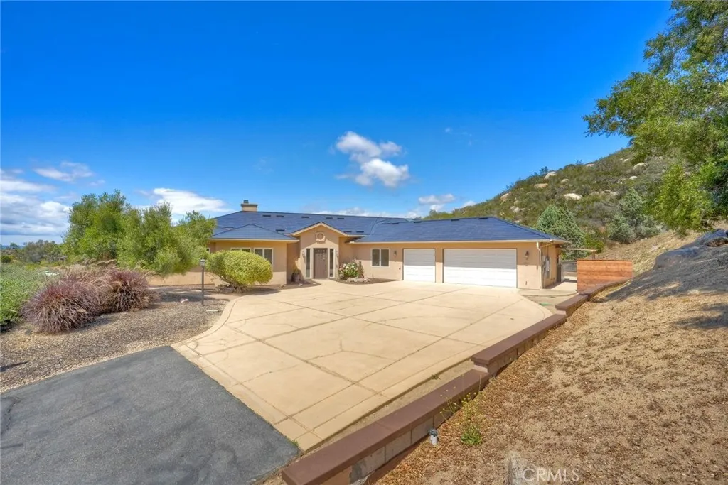 https://cdn.realtyfeed.com/cdn/127/306722946/b528742a45631a5ce7ab77d1e2a0b111.webp