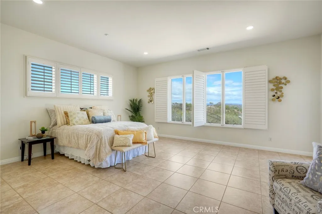 https://cdn.realtyfeed.com/cdn/127/306722946/e7152da0317d99d4102755f249623327.webp