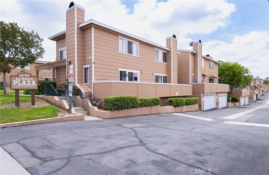 La Habra, CA 90631