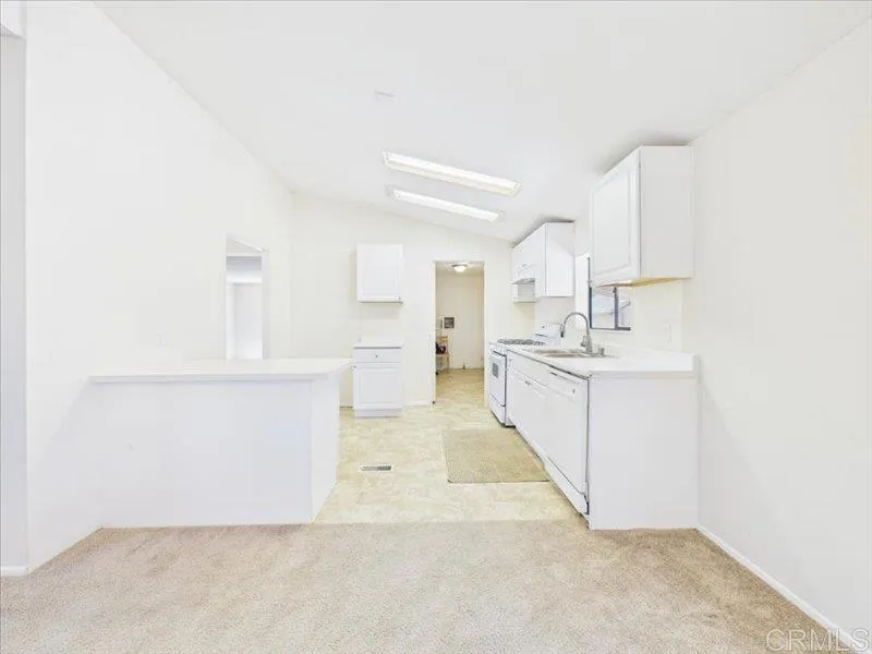 https://cdn.realtyfeed.com/cdn/127/306723006/69b426f7e789c81c56d68471e8ede4dc.webp