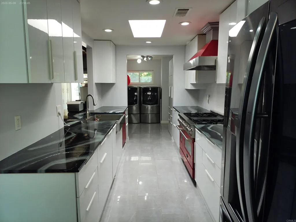 https://cdn.realtyfeed.com/cdn/127/306723015/36742a7f3f4888afc82d73994b8f7288.webp