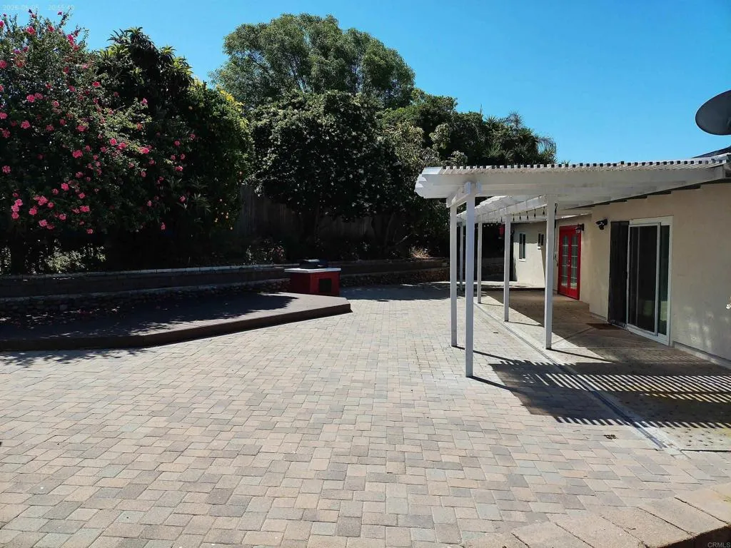 https://cdn.realtyfeed.com/cdn/127/306723015/707a81b1a044499d203da2e9cbf2d73f.webp