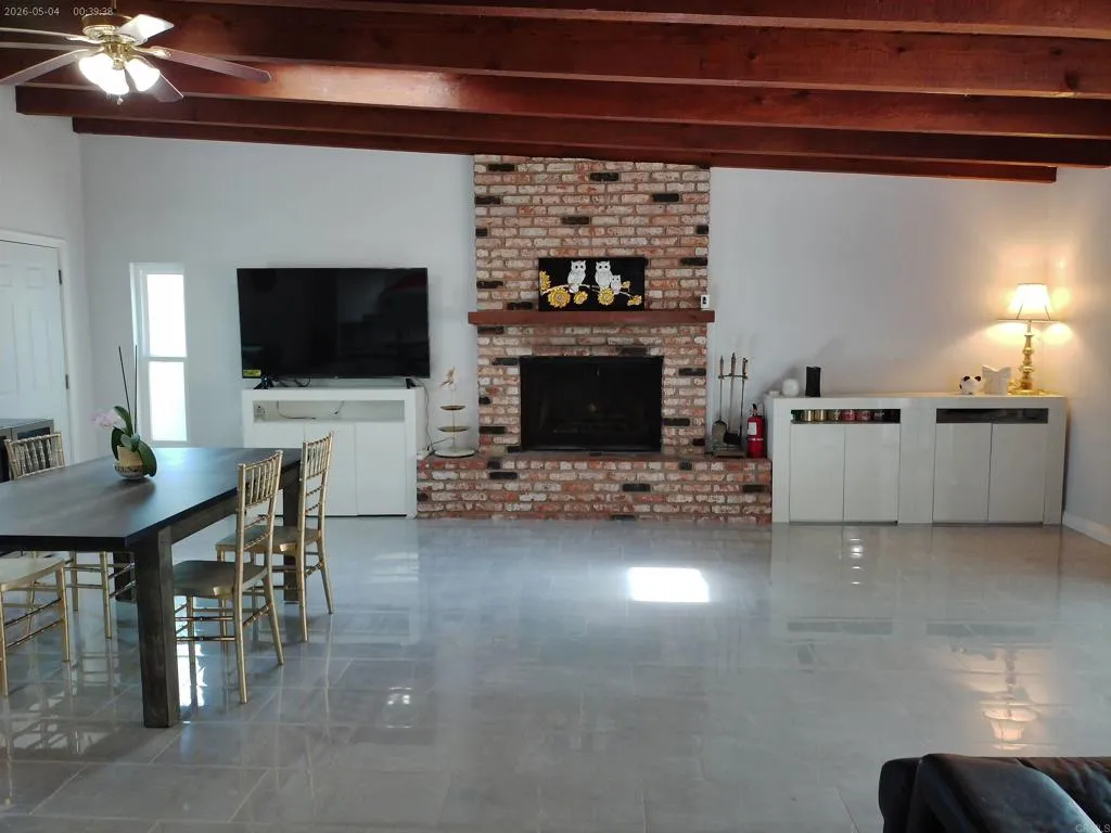 https://cdn.realtyfeed.com/cdn/127/306723015/a04bcb658a7fa7b9e0366445ee8bb1dd.webp