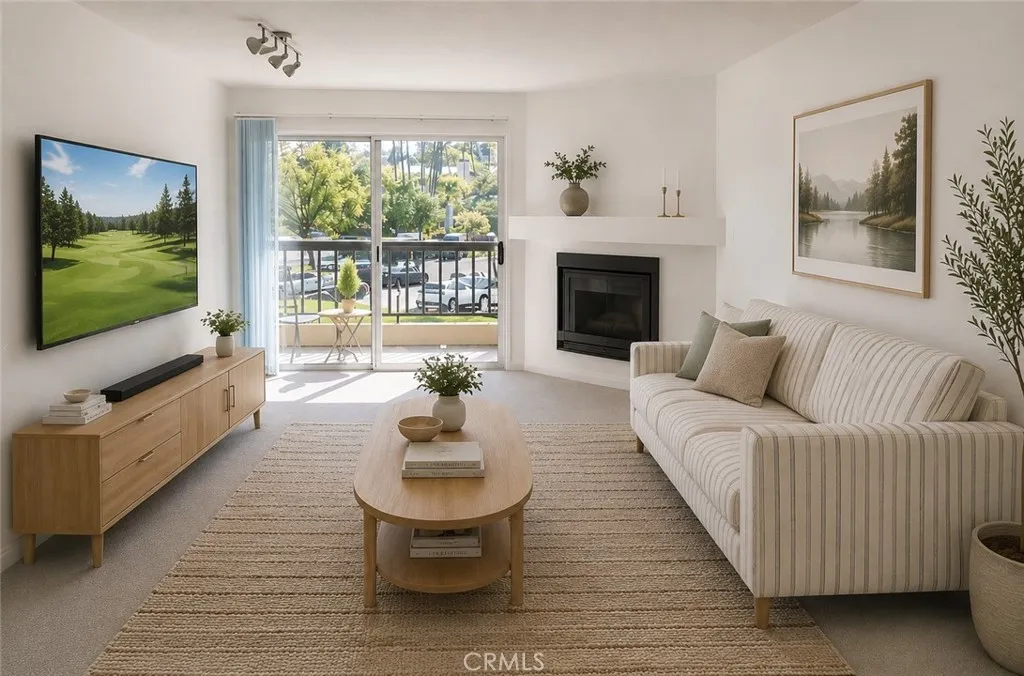 Woodland Hills, CA 91367