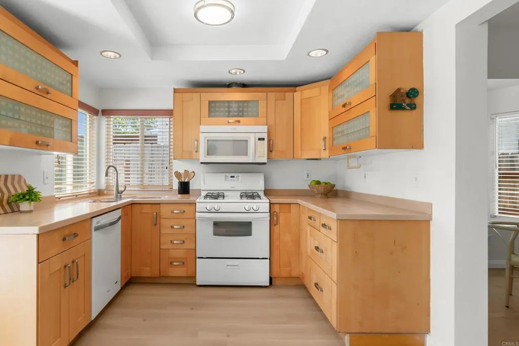 https://cdn.realtyfeed.com/cdn/127/306723111/0d3355e88752dfb9ccc442f3ad711cc8.webp