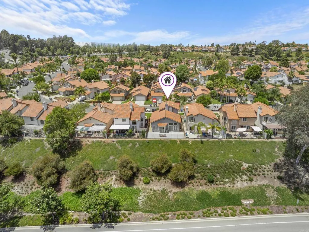 https://cdn.realtyfeed.com/cdn/127/306723111/6bff715575f375823f4b4b56fcc906e6.webp