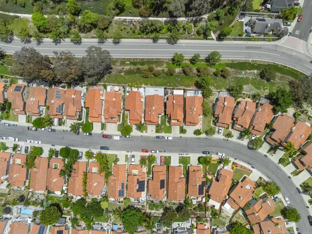 https://cdn.realtyfeed.com/cdn/127/306723111/fc21666cd79dabf4349539f82e806a2c.webp
