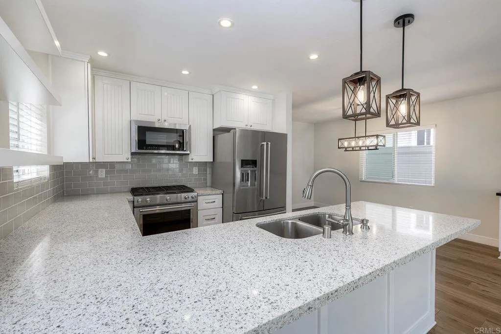 https://cdn.realtyfeed.com/cdn/127/306723113/738bfcc4aacad41e5569a656435d6e30.webp