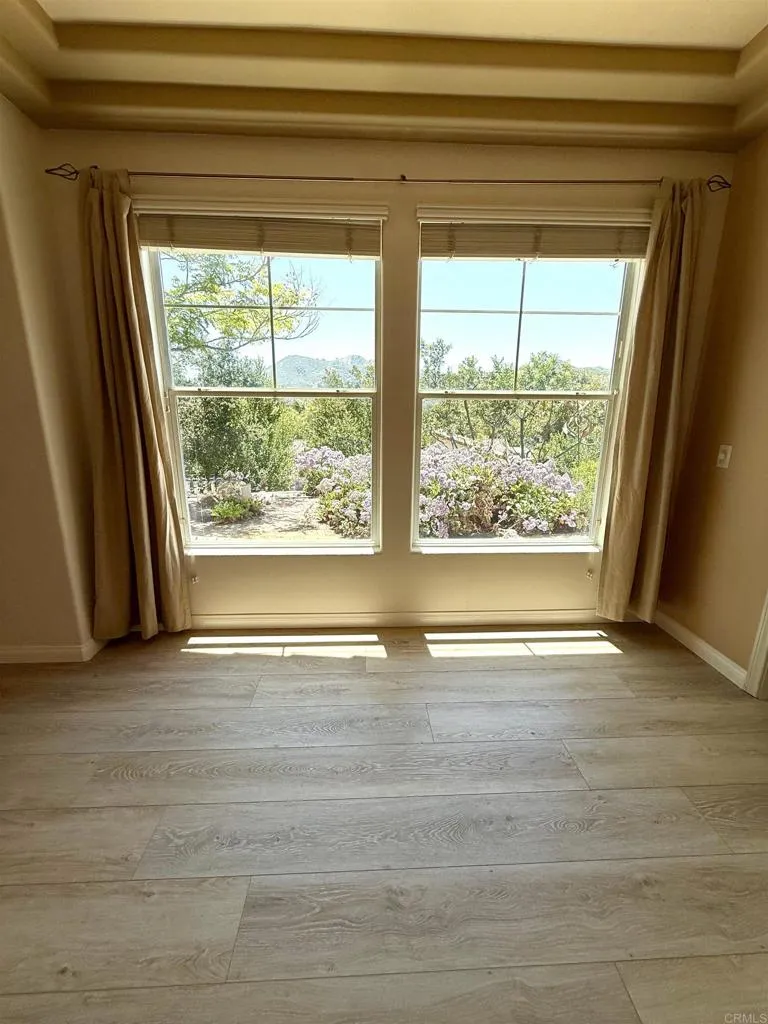 https://cdn.realtyfeed.com/cdn/127/306723126/2de1a310c9c787881e4524d8ccb3ce36.webp