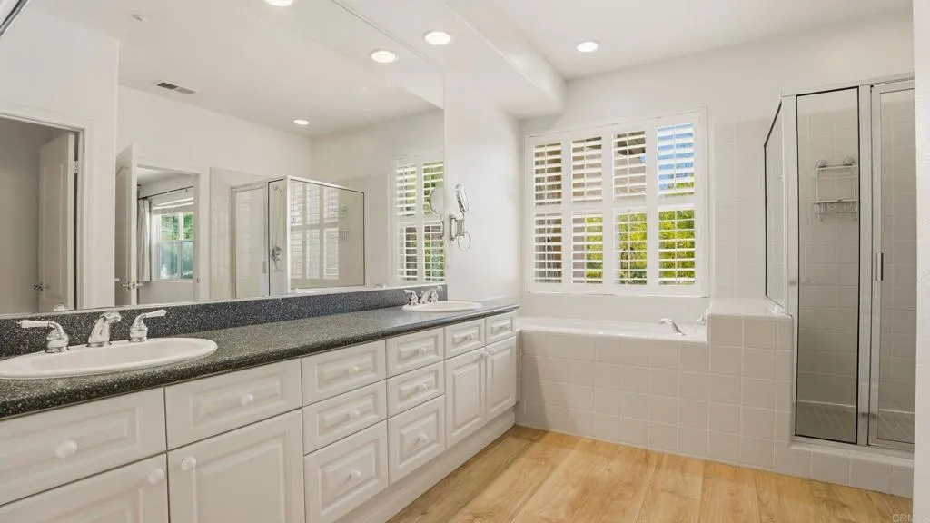 https://cdn.realtyfeed.com/cdn/127/306723126/5eb8b4fbd894f2bf7b64594289e17334.webp