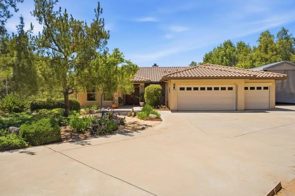 https://cdn.realtyfeed.com/cdn/127/306723126/65c91b9fcd430ee3ab425a666ec73475.webp