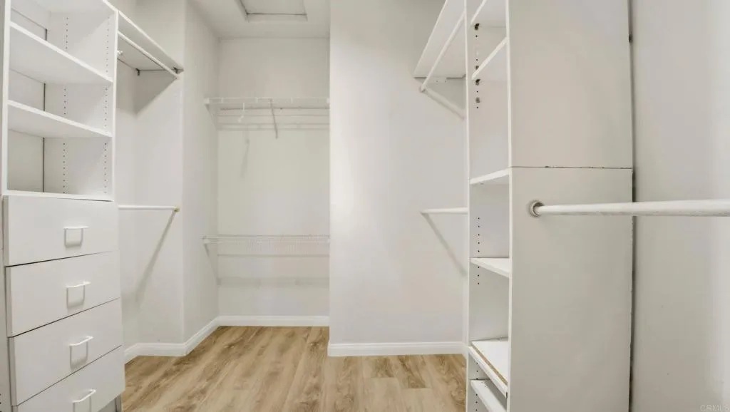 https://cdn.realtyfeed.com/cdn/127/306723126/71f8407f7642d055aa41d6b53bf7a222.webp