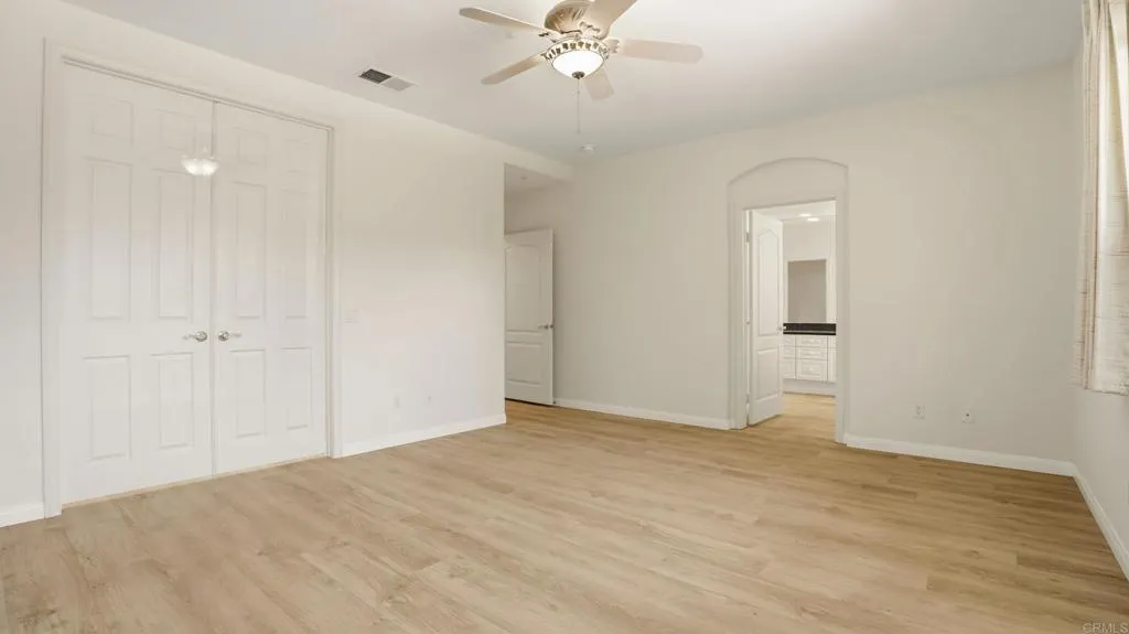 https://cdn.realtyfeed.com/cdn/127/306723126/d924265c045338d8108f219ff1312465.webp