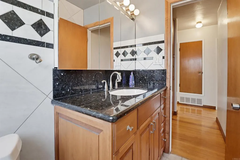 https://cdn.realtyfeed.com/cdn/127/306723136/16b206c2e983af01ef330bc21239db5a.webp