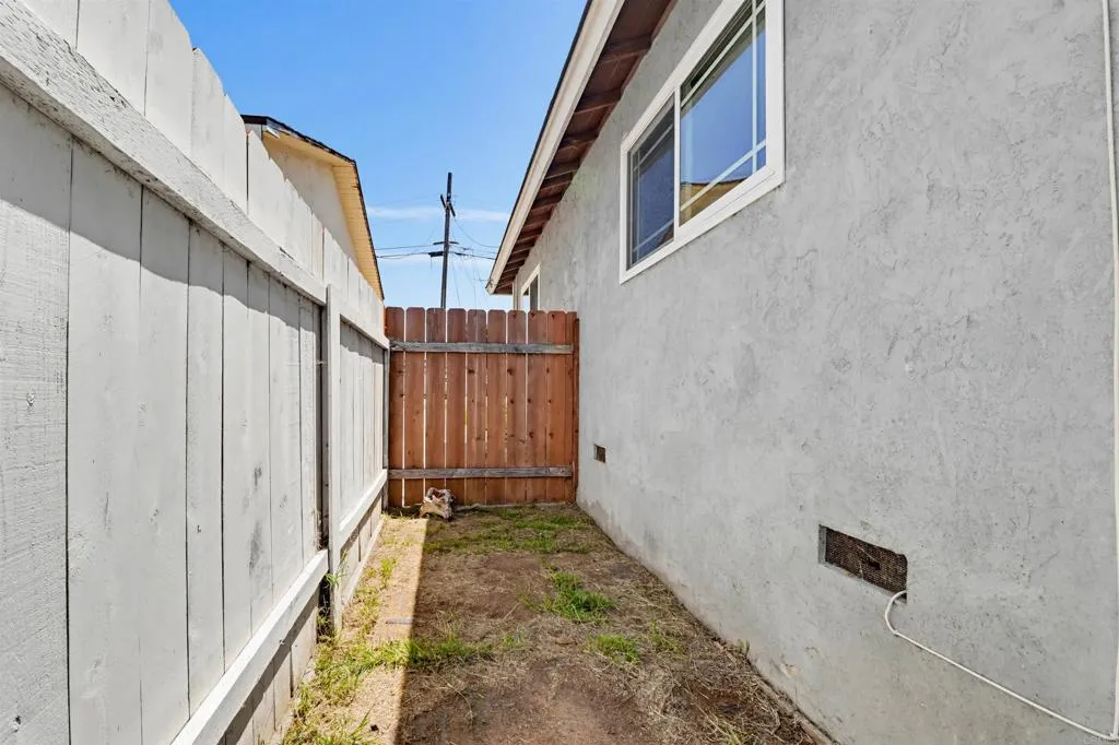 https://cdn.realtyfeed.com/cdn/127/306723136/b1dbaa9bbdd6a852f16d51756046b782.webp