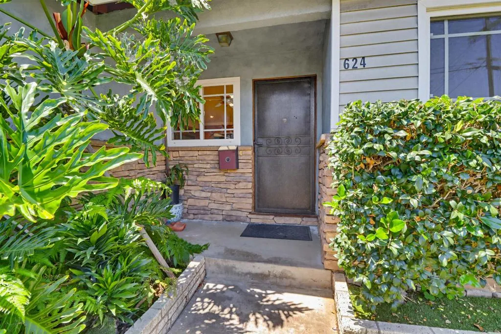 https://cdn.realtyfeed.com/cdn/127/306723136/f36c4bf42c8980e82a5de54478642aad.webp