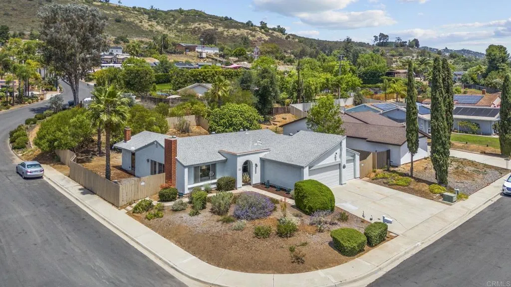 https://cdn.realtyfeed.com/cdn/127/306723156/2bf835592a97361648d23f11f101cf53.webp