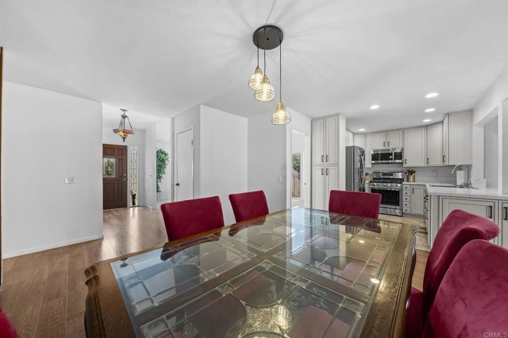 https://cdn.realtyfeed.com/cdn/127/306723156/4d20d3430cfab926a6fd229acfa6befe.webp