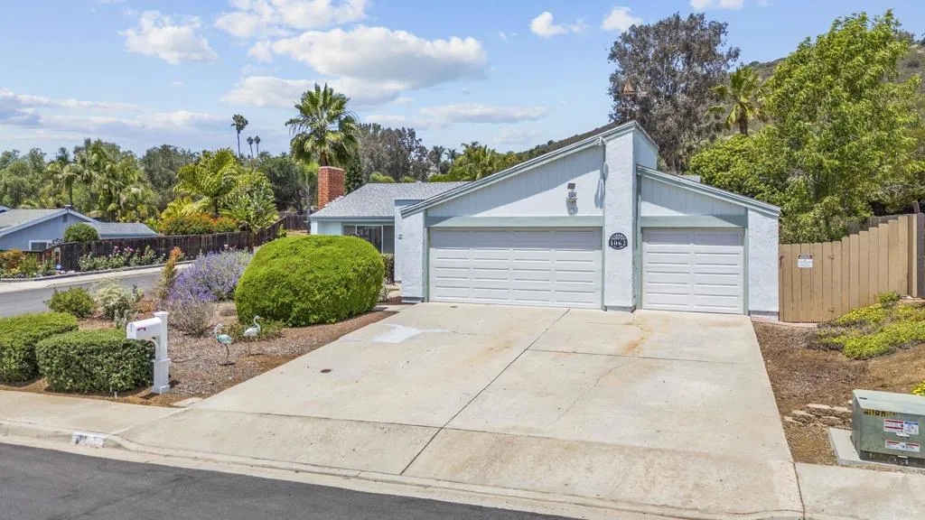 https://cdn.realtyfeed.com/cdn/127/306723156/513a7e154a2445b436bf66275e9c91c9.webp