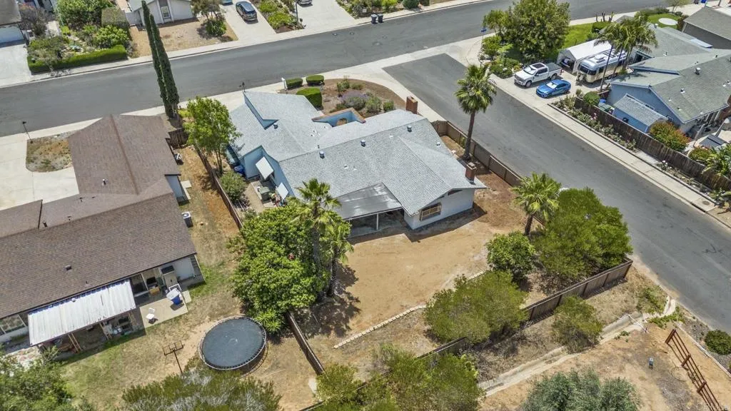 https://cdn.realtyfeed.com/cdn/127/306723156/8815ca973d9a9447e62df619397076e1.webp