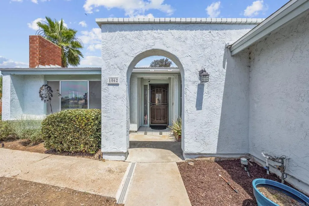 https://cdn.realtyfeed.com/cdn/127/306723156/ac50a5502e99340bf7fc50527b9a71d5.webp