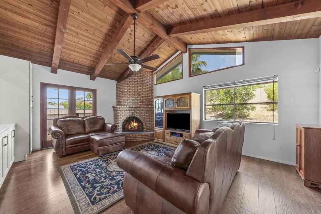 https://cdn.realtyfeed.com/cdn/127/306723156/f99cb0e010c8007002b0bbc7f58557a2.webp