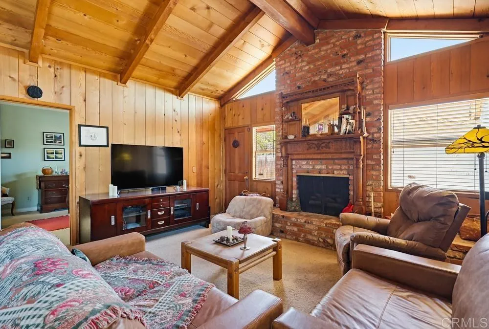 https://cdn.realtyfeed.com/cdn/127/306723165/767cea08a061cb8e6974fa00a97c176e.webp