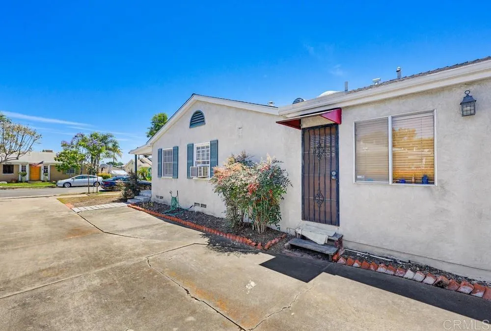 https://cdn.realtyfeed.com/cdn/127/306723165/8b08b4094902daba077b8d593a4323b9.webp