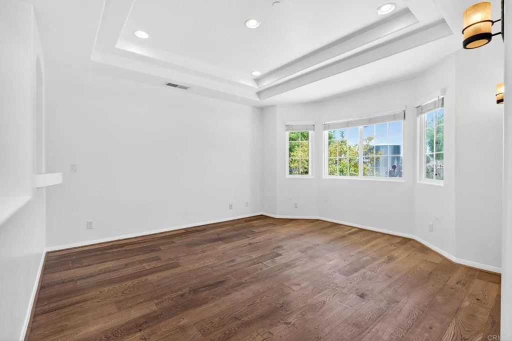 https://cdn.realtyfeed.com/cdn/127/306723175/6249eaef770ae61273be7945c18b6297.webp