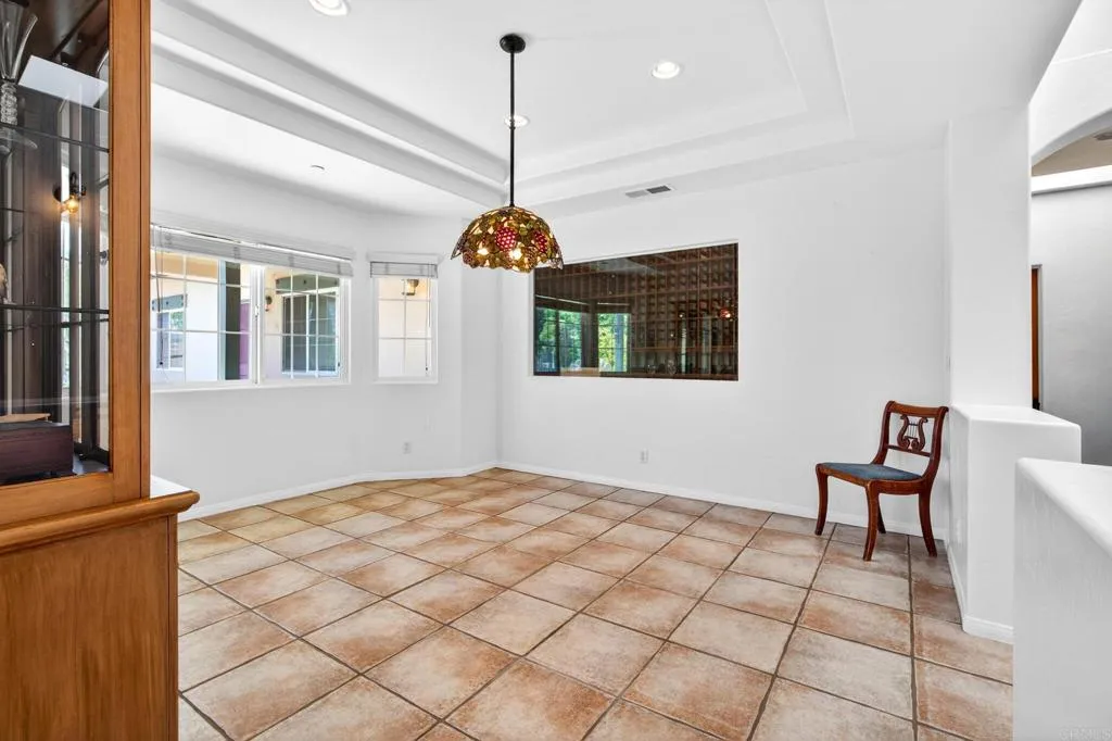 https://cdn.realtyfeed.com/cdn/127/306723175/68926f0c2815b9eb47b02d10cc8227da.webp