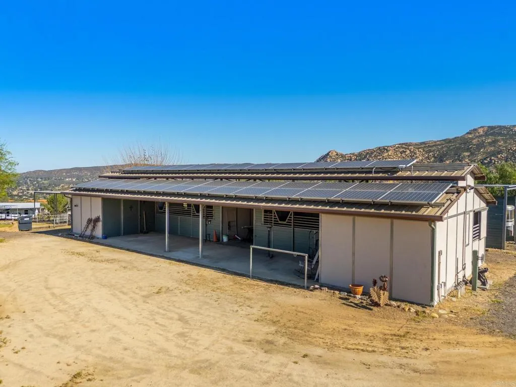 https://cdn.realtyfeed.com/cdn/127/306723175/b429ef8259dd15ec9010e1787f8862c2.webp