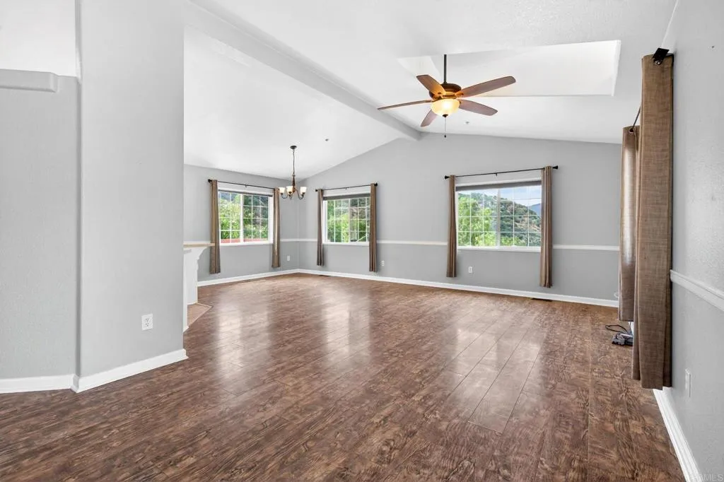 https://cdn.realtyfeed.com/cdn/127/306723176/3624d6f5e043a75f82269aa9286a9bf2.webp