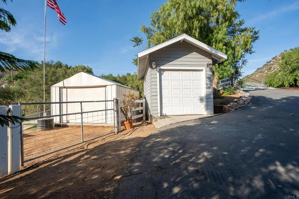 https://cdn.realtyfeed.com/cdn/127/306723176/7c8f7e3d24b3a89cf8114b08bcb0eb25.webp